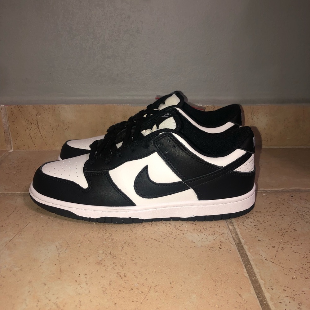 Wmns Dunks low